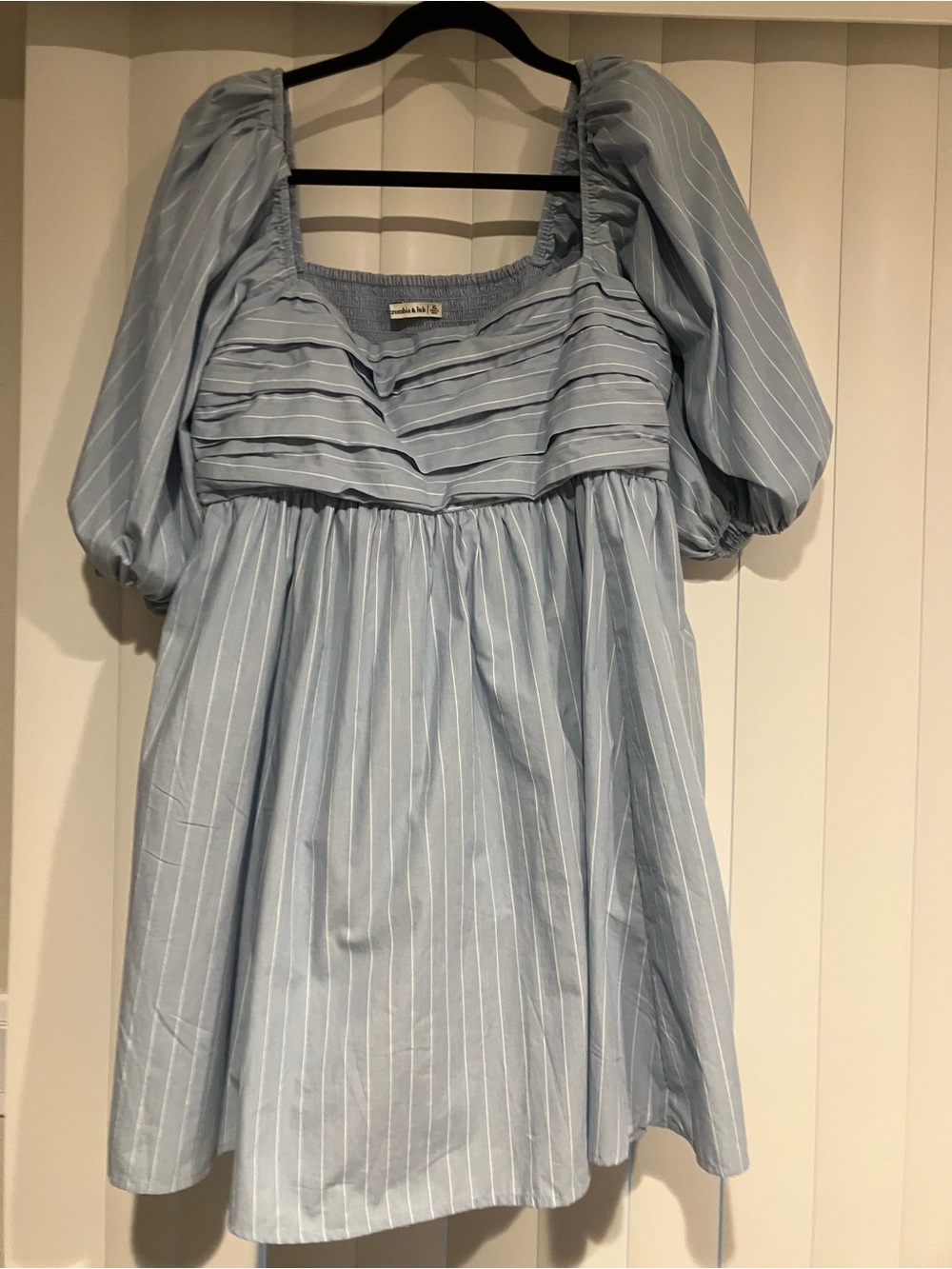 Abercrombie & Fitch Light Blue Pinstriped Puff-Sleeve Mini Dress - Picture 3 of 3